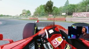 Болид Формулы 1 Михаэля Шумахера на Нюрбургринге.