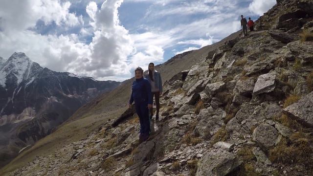 Восхождение на Эльбрус с юга 2018. Часть 6. Спуск в Терскол. Подъем на Чегет смотреть онлайн