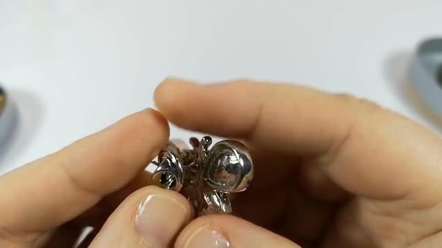 Распаковка коробки с бижутерией с аукциона в Германии. 1ч. Винтажная бижутерия. смотреть онлайн