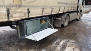 Инструментальный ящик под полуприцеп