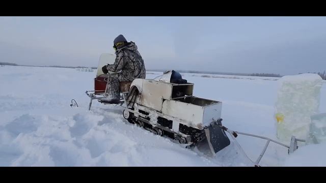 Мотособака тащит 600 кг! смотреть онлайн