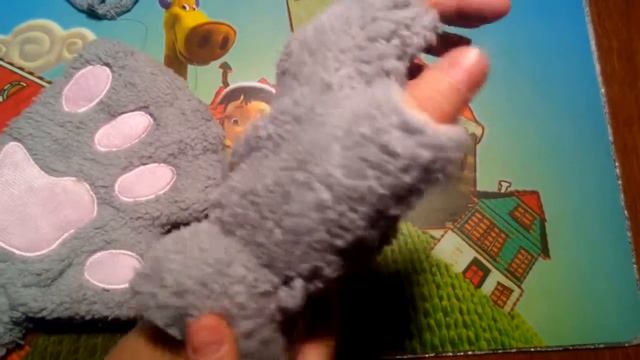 Серые перчатки (митенки) - лапки с розовыми "подушечками" с AliExpress смотреть онлайн