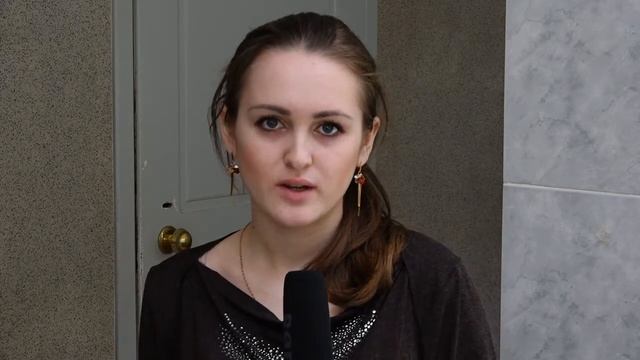 Василиса Беллами читает стихи Белки Грибоедова смотреть онлайн