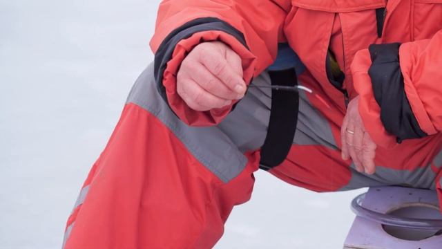 Как ловить на мормышку? Реальные советы! смотреть онлайн