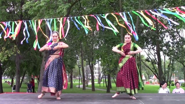Стилизация катхака | Танец Риаз | Мария Гридина | Ксения Мельникова | Дни Индии