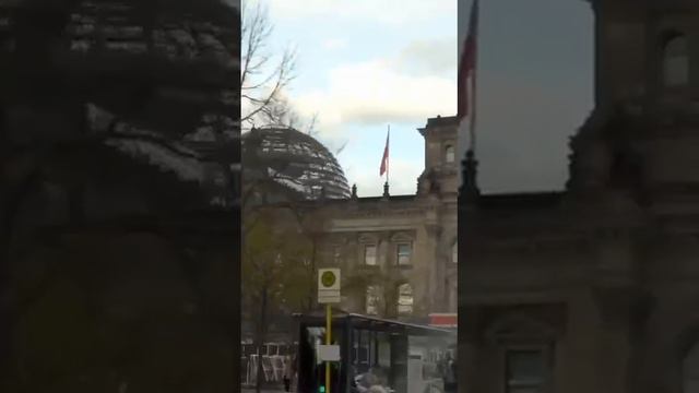 Знамя победы над рейхстагом.