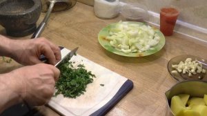 Жаркое из свиных рёбрышек и картофеля | Простая и вкусная еда.