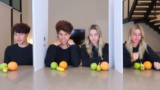 БЛИЗНЕЦЫ VS БЛИЗНЕЦЫ Тест на ТЕЛЕПАТИЮ Челендж | Stokes Twins на русском смотреть онлайн