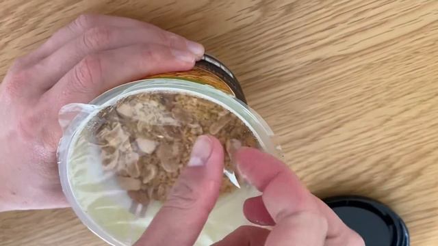 голубенький сыр, кислые медведи, соленый кокос 🟠 РаспакоУка голландских продуктов