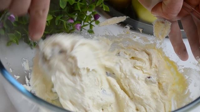 Сирники з бананом та фініками. Сирники без цукру. Рецепт сирників.