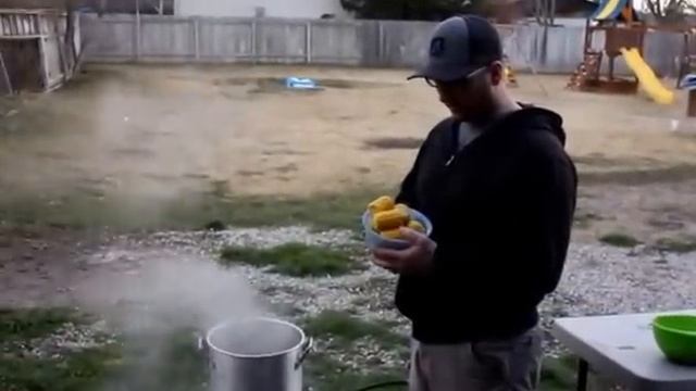 Shrimp Boil Recipe - How To do a Shrimp Boil смотреть онлайн