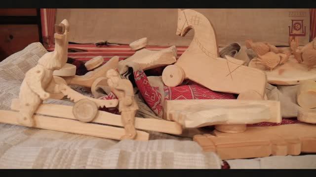 Видеоролик «Традиционная деревянная игрушка Поозерья»