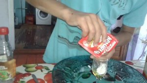 Как сделать извержение вулкана в домашних условиях