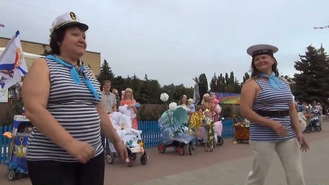 парад колясок 2014 в Усть-Донецке