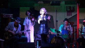 "Просто в глаз попала тушь" - Агата Вавилова & "Дочь прокурора"