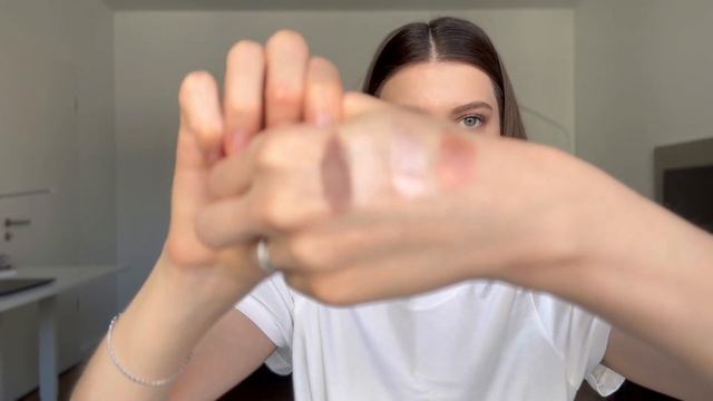 Палетка теней от #3INA The bloom Eyeshadow Palette. #MINA смотреть онлайн