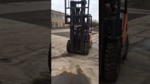 Вилочный погрузчик DOOSAN 2,5 т.