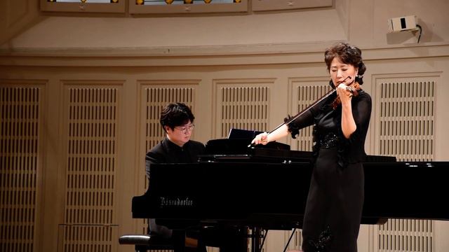 Jung-Wha Kim:Robert Schumann-Sonata No 1, Op 105 A minor, 1st Movement смотреть онлайн