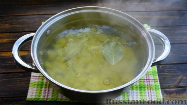 Постный борщ с запечённой свёклой