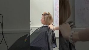 стрижка на основе #каре, низкая #градуировка и #чёлка #шторка