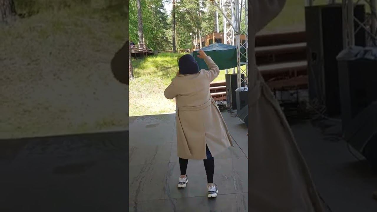 Раиса Отрадная на репетиции с песней "Я встретил Розу" (живой звук) смотреть онлайн