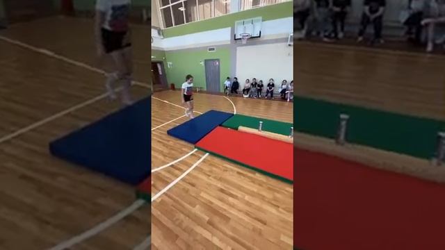 Уроки физической культуры. Гимнастика. смотреть онлайн