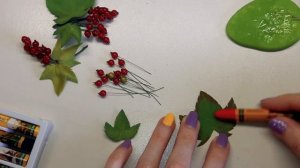 Красная смородина своими руками из бусин, лёгкий способ. Листья из фома. red currant from foam