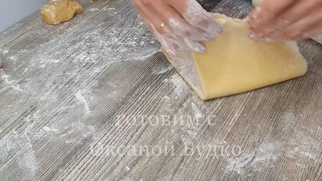 Медовик на сковороде . Гости всегда просят рецепт, понимая, что торт несложный, но безумно вкусный.