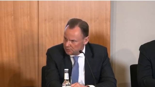 17.03.23 прессконференция по стрельбе в зале царства, Гамбург Германия