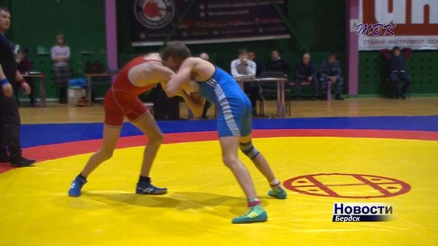 156 борцов из России и Казахстана встретились в Бердске на турнире по греко-римской борьбе смотреть онлайн