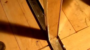 каркас из гипсокартона с  деревянным бруском в профилей