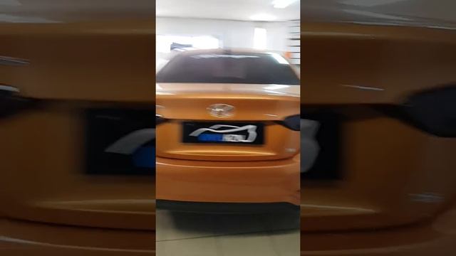 Тонирование задних фонарей Hyundai Solaris, пленка темный Oracal 8300. смотреть онлайн