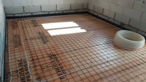 Как я строил дом #12. Тёплый пол: Монтаж коллектора, труб и стяжки.