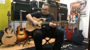 Ovation Celebrity Elite CE44P SM Mid Depth