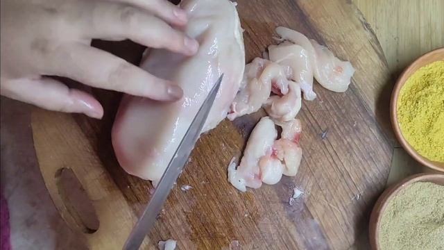 КУРИНАЯ ГРУДКА В СМЕТАННОМ СОУСЕ с грузинским акцентом / просто и вкусно смотреть онлайн