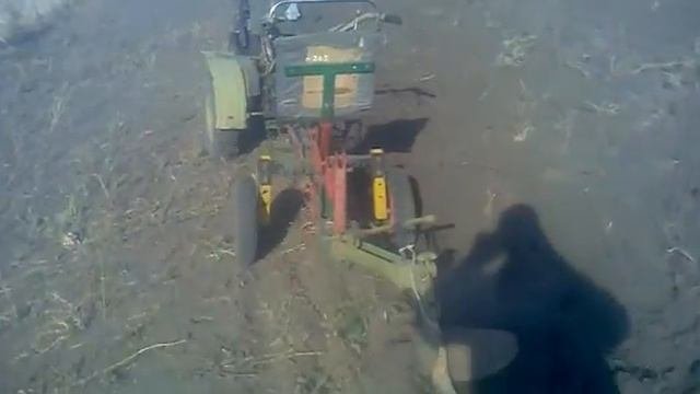 Мотоблок пашет сам