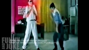 На горе стоит верблюд. Прикол 2015