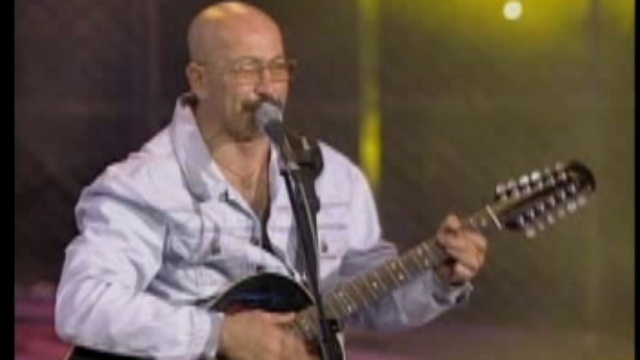 Зойка розенбаум слушать. Написала зойка мне письмо розенбаум слушать. Жемчужные. Александр розенбаум зойка 1981. Написала зойка розенбаум.