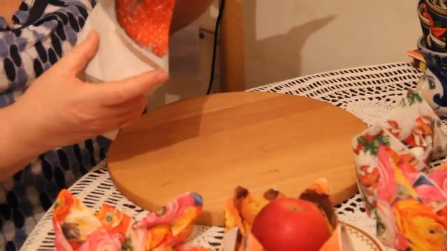 Как сложить салфетку в виде королевской лилии смотреть онлайн