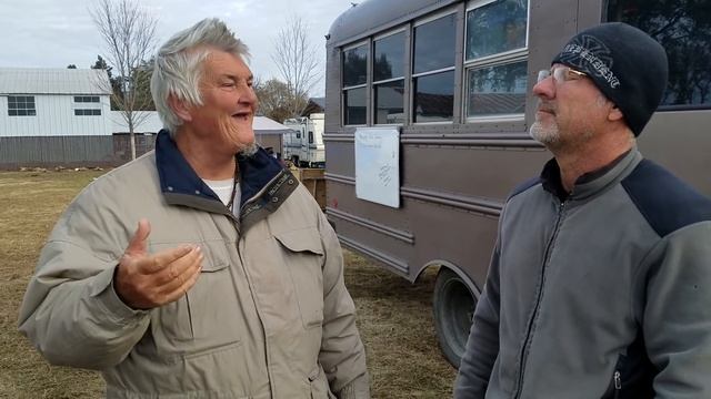 Buck Eye Gets a Reading Lamp and needs a Home in Chico смотреть онлайн