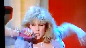 Samantha Fox - Touch Me (debut on TV 1986)