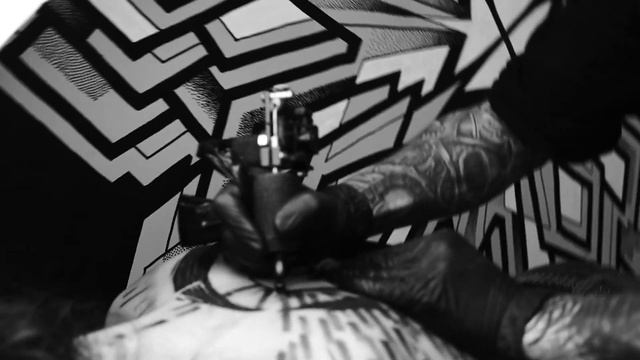 ТИПА VLOG #1 : dopeink и радикальные татуировки // VIDASMERC смотреть онлайн