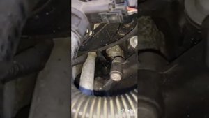 Пропуски воспламенения по цилиндрам и течь антифриза в розвал блока Porsche Cayenne 958