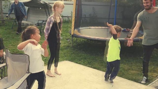 Гендер пати смотреть онлайн