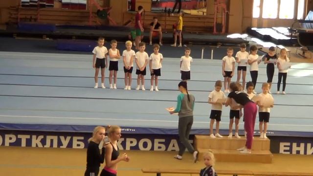 Награждение. Грамота за 1-е место в соревнованиях по ОФП и СФП. смотреть онлайн