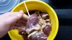Как приготовить шашлык из индюшиных сердечек?
