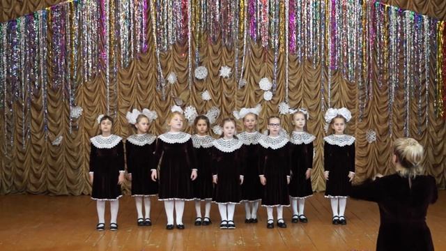 Младшая группа хора Что за дерево такое смотреть онлайн