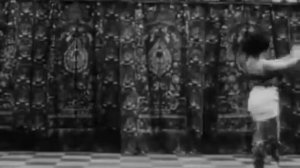 Тамара Карсавина «Танец с факелом» (1909)