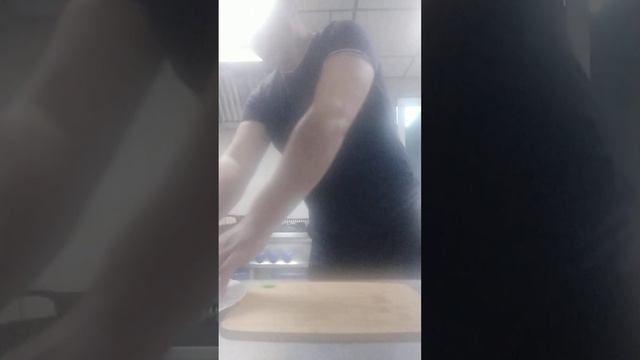 Начало рабочего дня, завтрак готовлю. смотреть онлайн