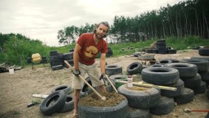 How to build an earthship (filling tires)